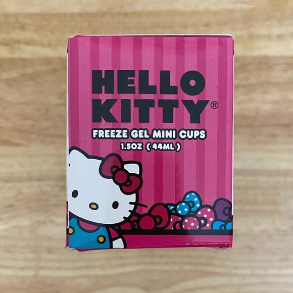 Hello Kitty by Sanrio Freeze Gel Mini Cups 1.5 oz - Picture 6 of 9